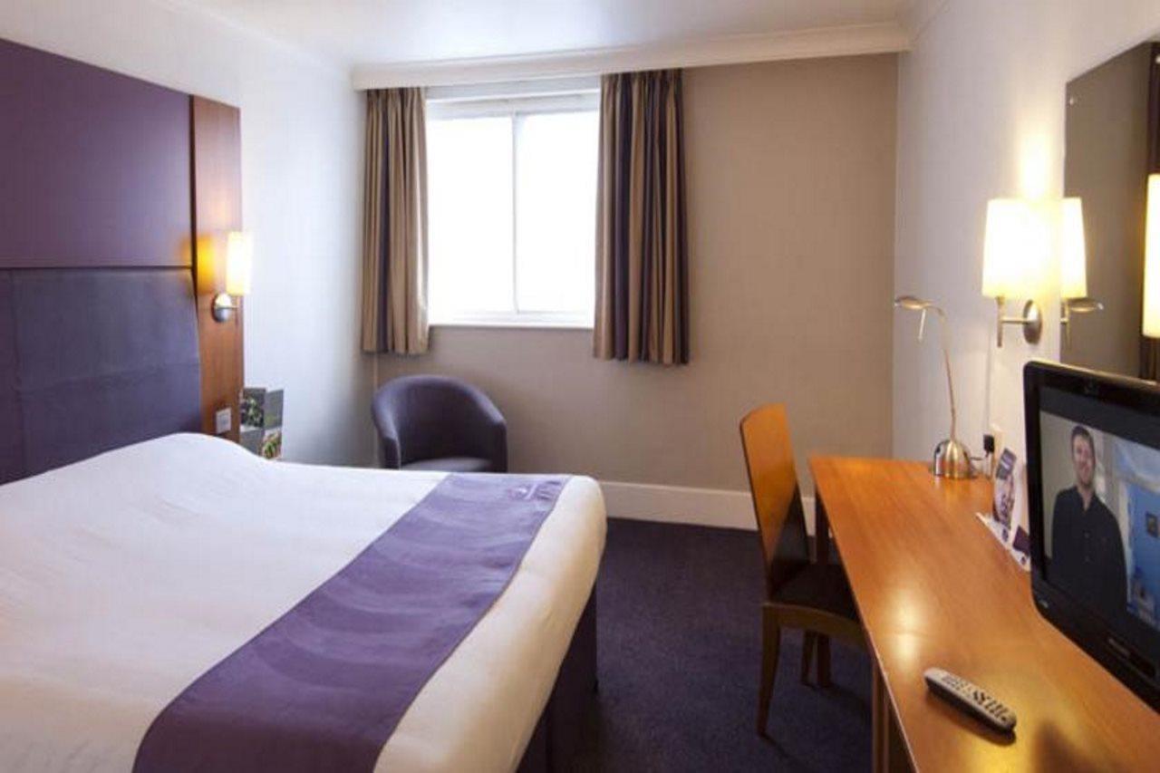 Premier Inn Μέιντστοουν Εξωτερικό φωτογραφία