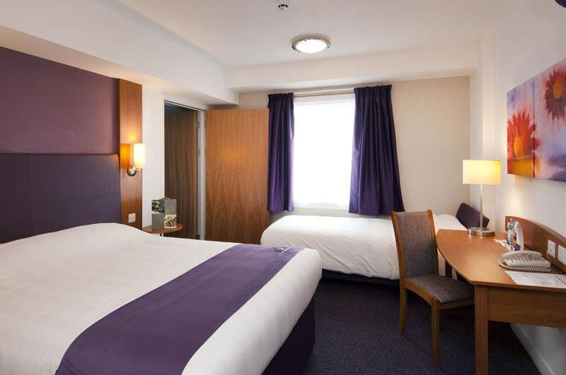 Premier Inn Μέιντστοουν Εξωτερικό φωτογραφία